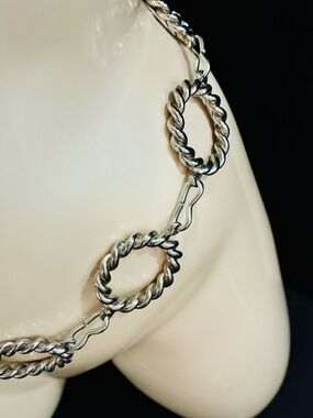 Silver Twisted Ring Chain Waist Belt w/Fleur-De-Lis Charm Silver Chunky 16”-44”